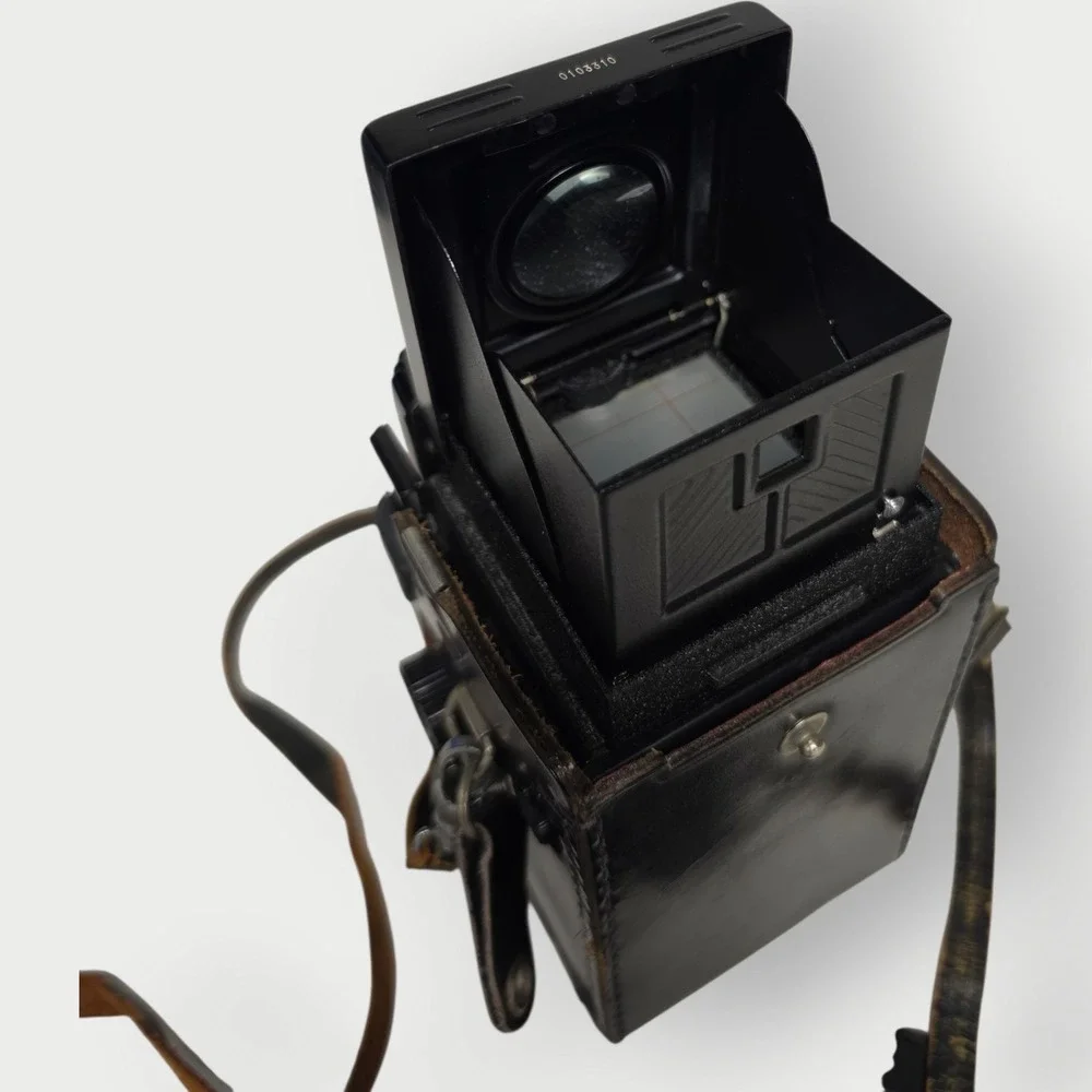 Yashica Mat-124 G Vintage TLR 80mm Film Camera Black LEATHER CASE UNTESTED